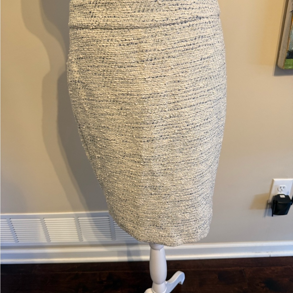 Ann Taylor Elegant Cream Tweed Skirt with blue accents